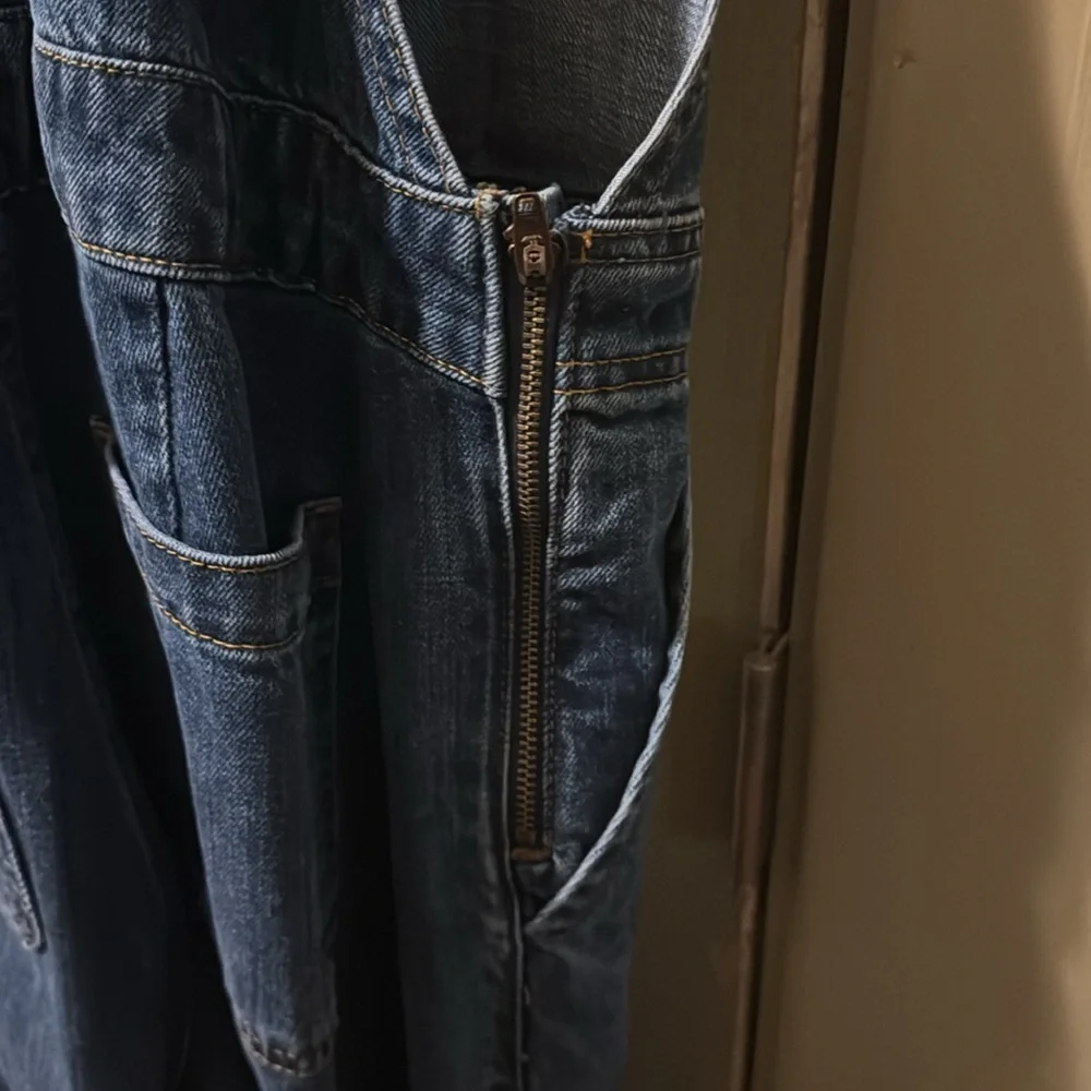 Overalls - Picture 5 of 6